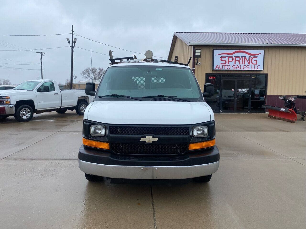Used 2014 Chevrolet Express 2500 RWD image 7