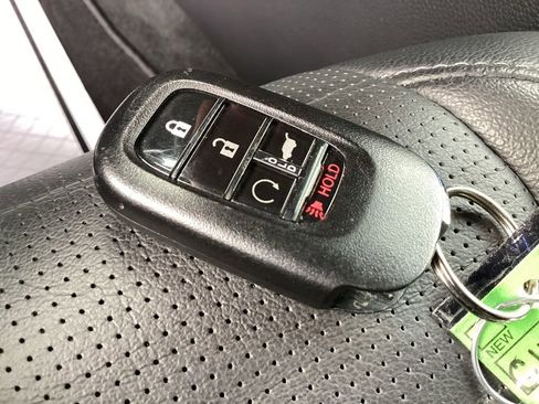 Used 2025 Honda CR-V EX-L image 35