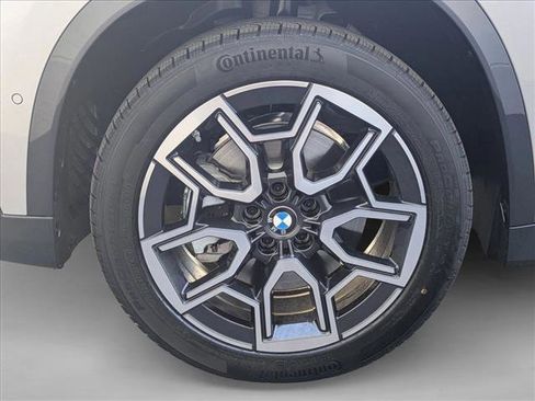 Used 2025 BMW X1 xDrive28i w/ Convenience Package AWD/4WD image 23