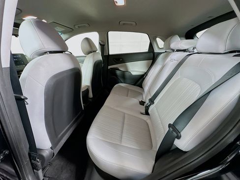 Used 2023 Hyundai Kona SEL AWD/4WD image 26