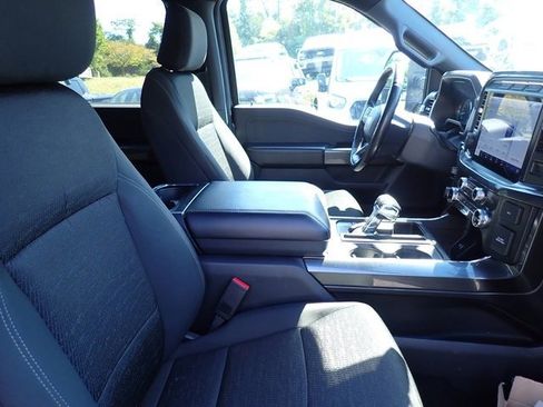 Certified 2022 Ford F150 XLT w/ Equipment Group 302A High image 10