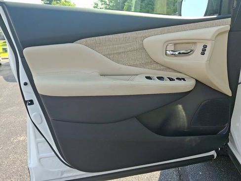 Used 2023 Nissan Murano SL w/ SL Moonroof Package AWD/4WD image 13