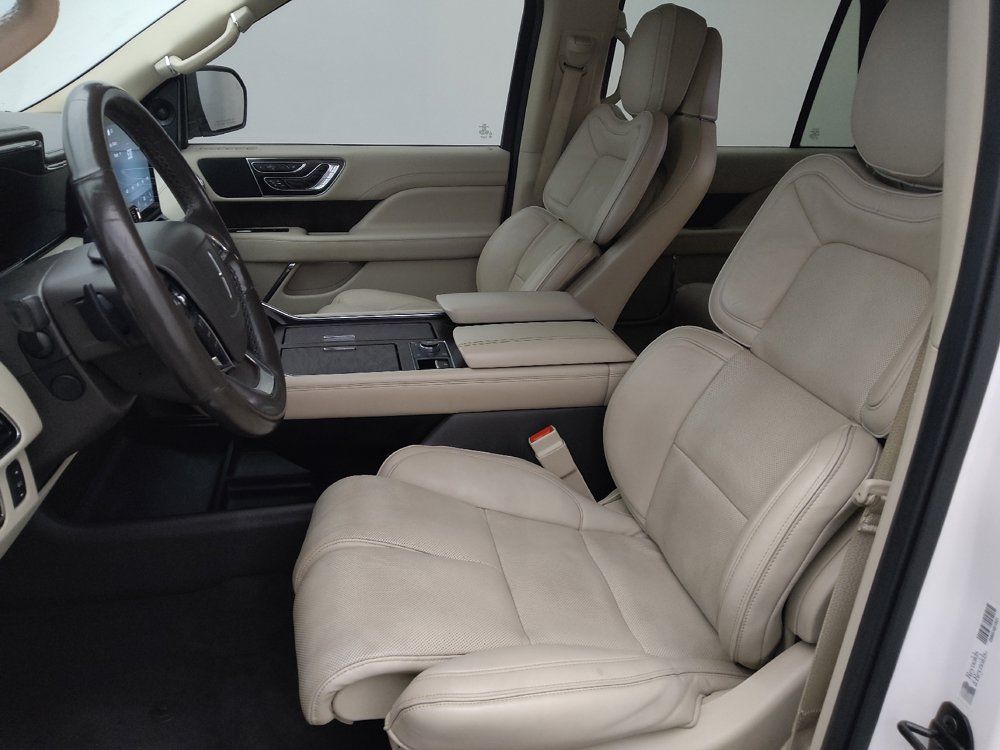 Used 2018 Lincoln Navigator Select w/ Cargo Package RWD image 17