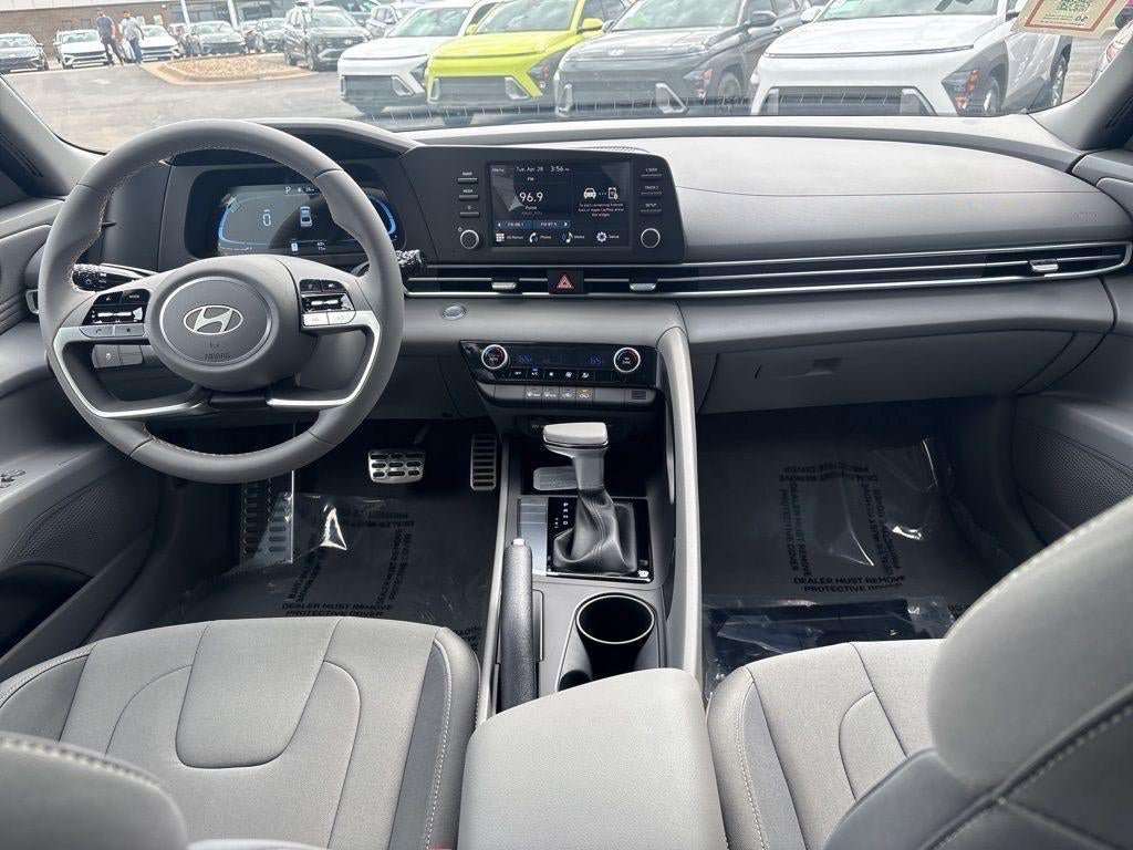 New 2026 Hyundai Elantra Sport FWD image 33