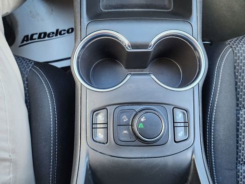 Used 2023 GMC Terrain SLE w/ Driver Convenience Package image 46