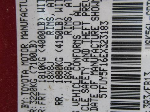 Used 2014 Toyota Tundra SR5 w/ TRD Off Road Package image 16