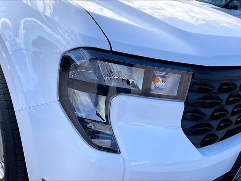 New 2025 Ford Maverick XL image 13