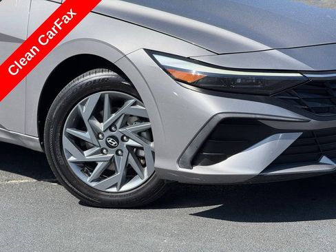 Used 2024 Hyundai Elantra SEL image 5