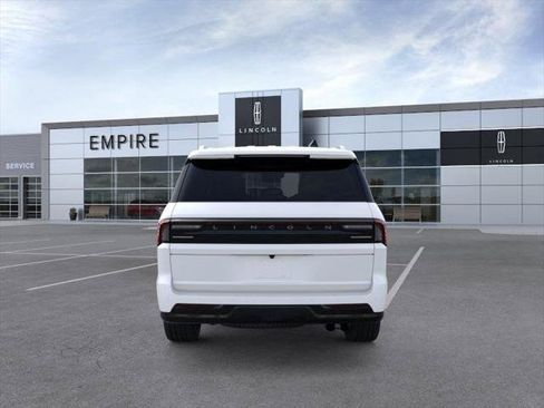 New 2026 Lincoln Navigator Reserve AWD/4WD image 5