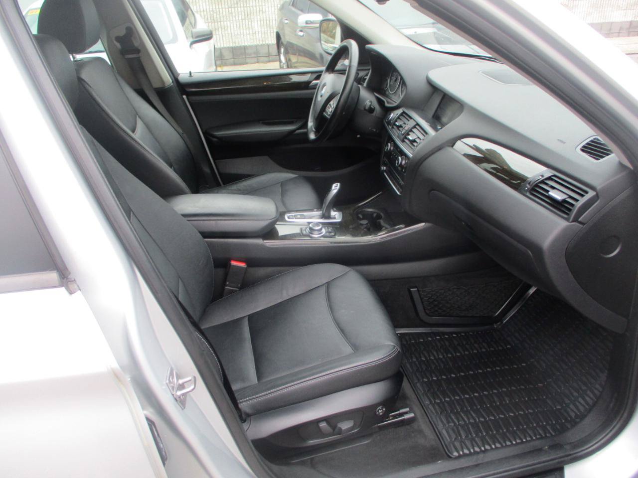 Used 2013 BMW X3 xDrive28i AWD/4WD image 8