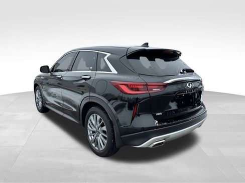 Certified 2025 INFINITI QX50 Pure image 10