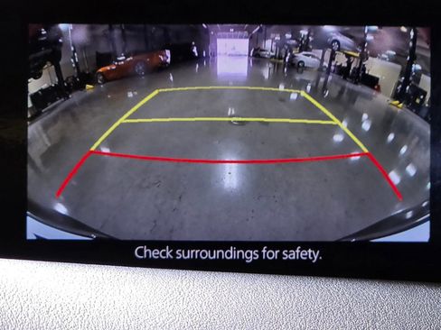 Used 2020 MAZDA MAZDA3 Hatchback w/ Preferred Package image 27