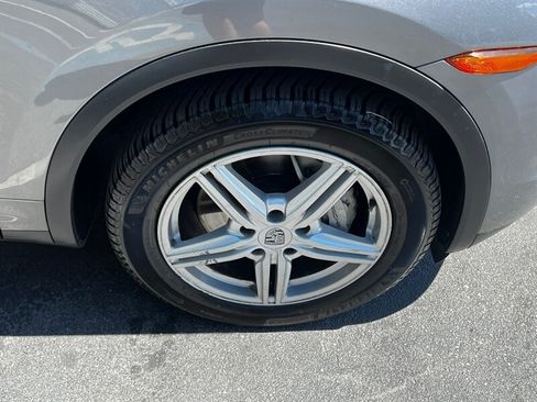Used 2011 Porsche Cayenne S AWD/4WD image 10