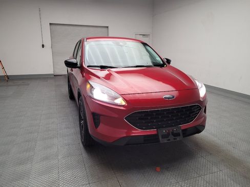 Used 2021 Ford Escape SE w/ SE Sport Appearance Package AWD/4WD image 14