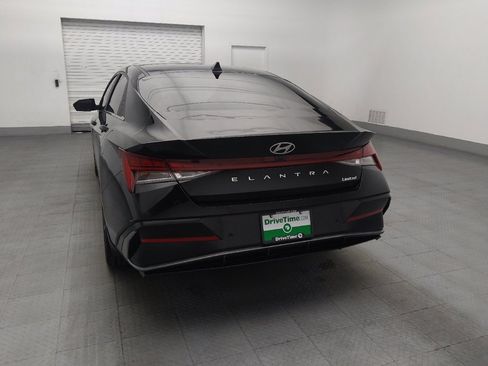 Used 2024 Hyundai Elantra Limited FWD image 6