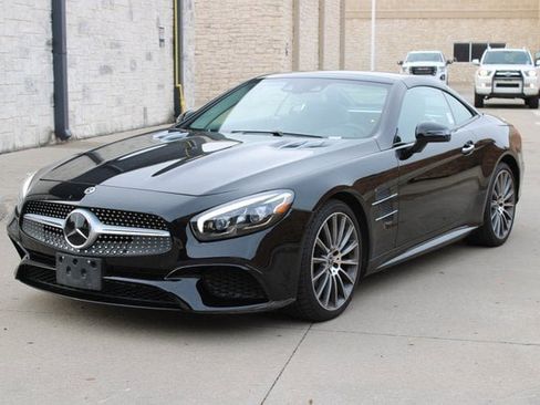 Used 2020 Mercedes-Benz SL 550 image 23
