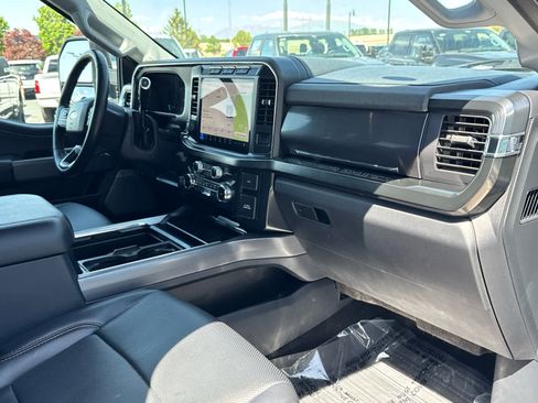 Used 2024 Ford F350 Lariat w/ Lariat Ultimate Package AWD/4WD image 18