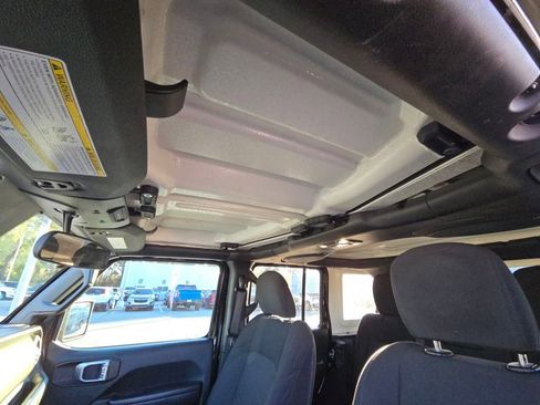 Used 2021 Jeep Wrangler Unlimited Sport image 21