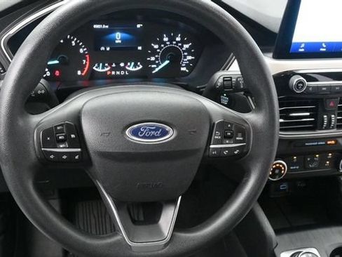 Used 2022 Ford Escape SE FWD image 13