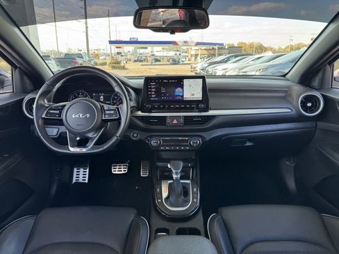 Used 2024 Kia Forte GT-Line w/ GT-Line Premium Package image 8