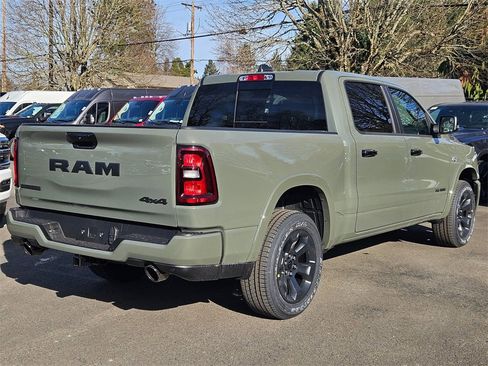 New 2026 RAM 1500 4x4 Crew Cab image 7