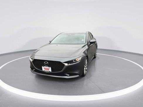 Used 2020 MAZDA MAZDA3 Sedan w/ Preferred Package image 3