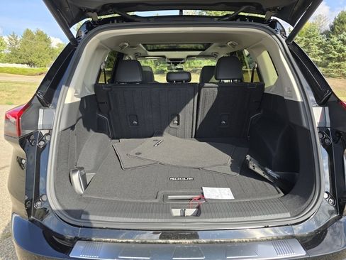 New 2026 Nissan Rogue SV w/ SV Premium Package image 11