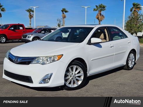 Used 2014 Toyota Camry XLE FWD image 1