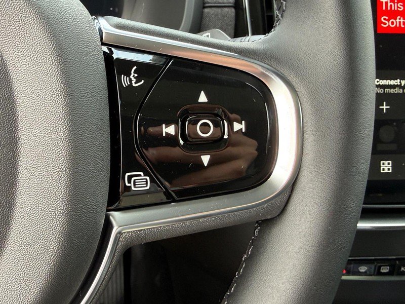 New 2027 Volvo XC90 B6 Plus AWD/4WD image 15