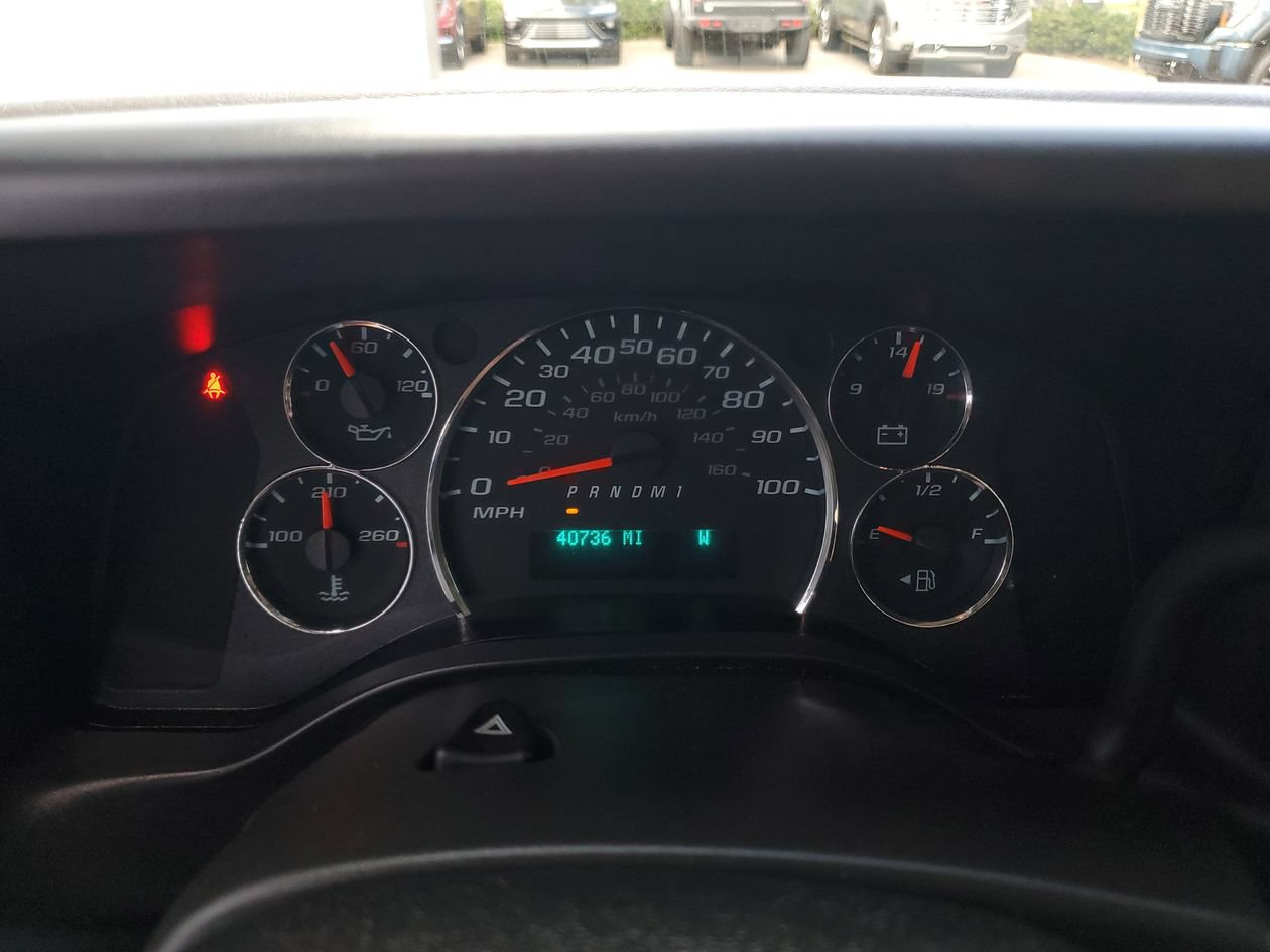 Used 2025 Chevrolet Express 3500 LT w/ LT Preferred Equipment Group RWD image 28