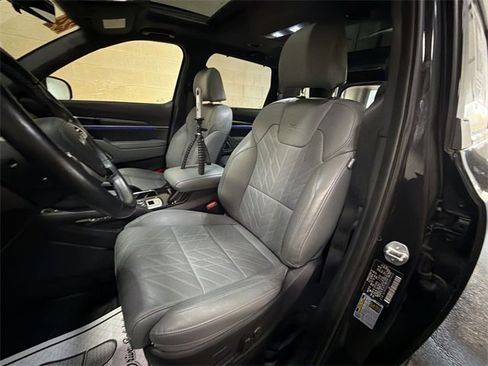 Used 2024 Kia Telluride SX Prestige X-Line image 11