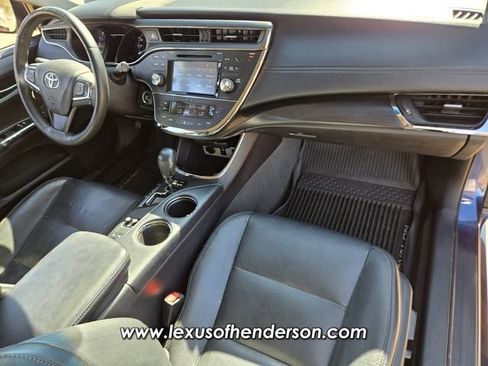Used 2016 Toyota Avalon XLE Premium FWD image 19