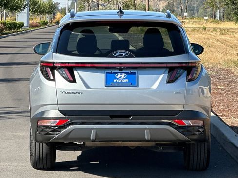 Used 2024 Hyundai Tucson Limited AWD/4WD image 4