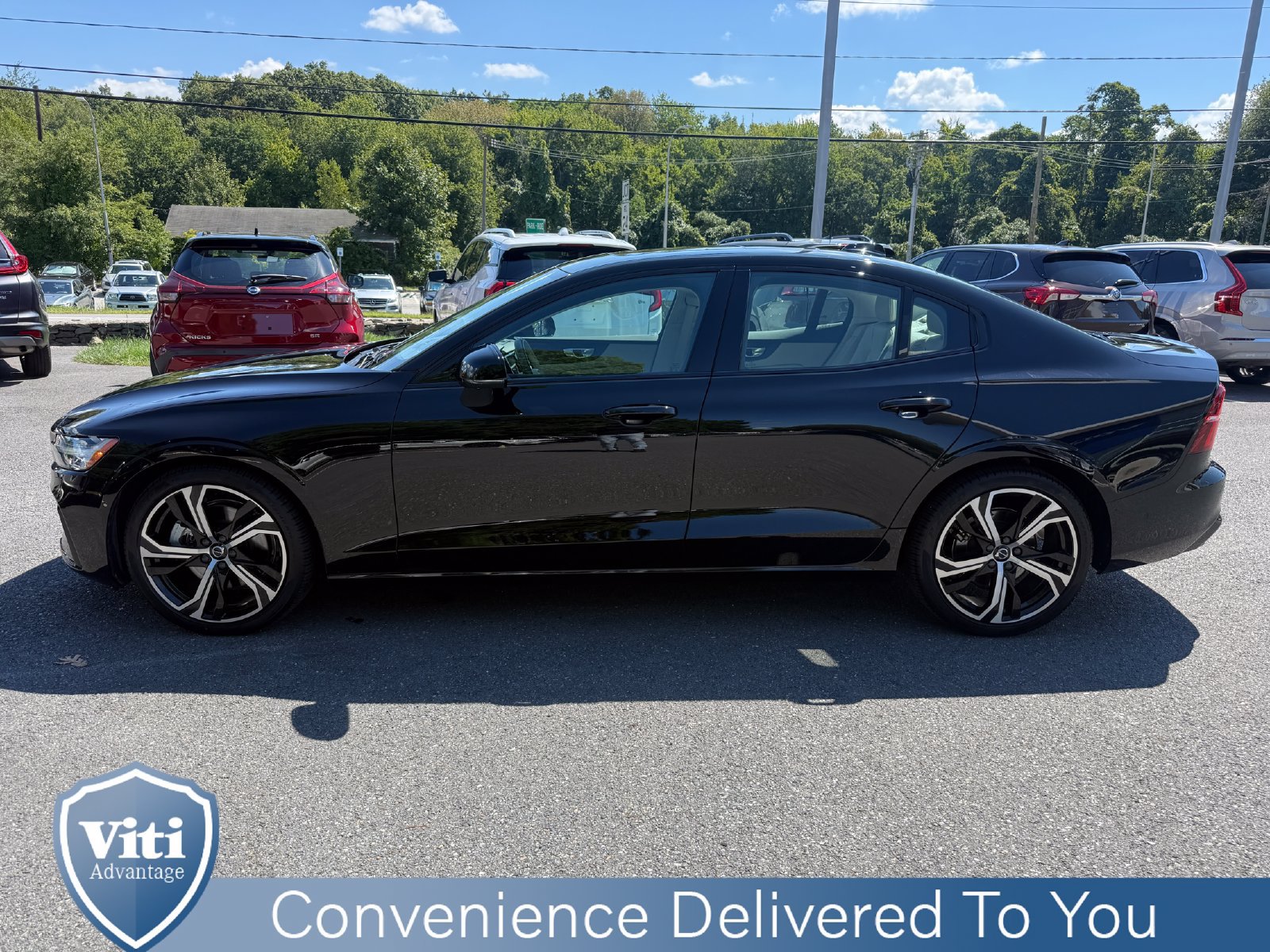 Used 2025 Volvo S60 B5 Plus AWD/4WD image 5