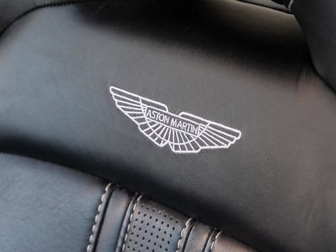 Used 2019 Aston Martin V8 Vantage Coupe RWD image 22