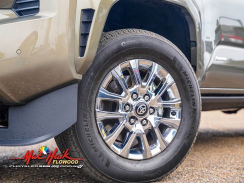 Used 2025 Toyota Tacoma Limited image 2