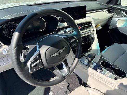 Used 2025 Genesis G70 2.5T RWD image 21