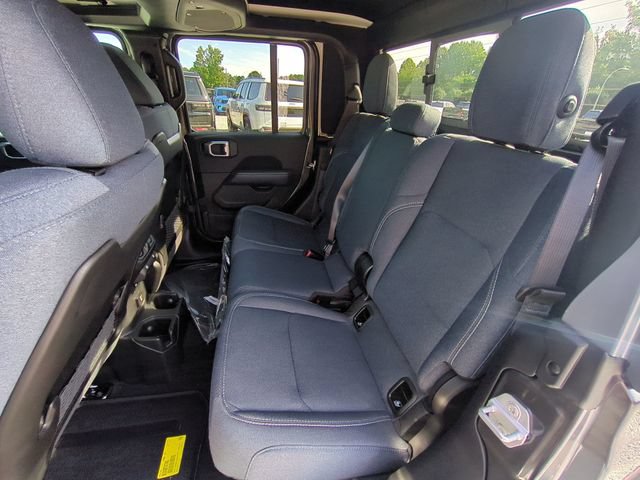 New 2026 Jeep Gladiator Rubicon w/ Rockslide Package AWD/4WD image 27