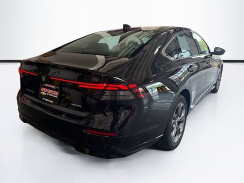 Used 2025 Honda Accord EX-L image 6