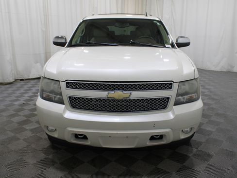 Used 2011 Chevrolet Suburban LTZ image 34
