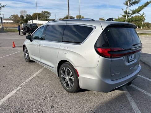 New 2026 Chrysler Pacifica Pinnacle w/ Trailer Tow Group image 24