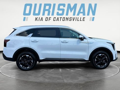 Used 2025 Kia Sorento S AWD/4WD image 7