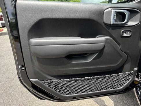 New 2026 Jeep Wrangler Unlimited Sport AWD/4WD image 11