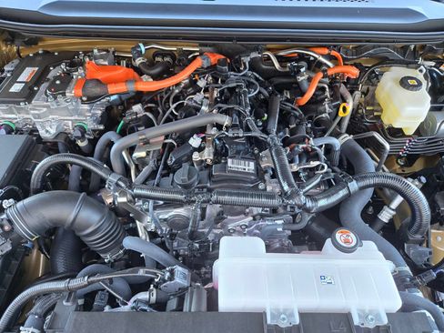 Certified 2026 Toyota Land Cruiser w/ Premium Package AWD/4WD image 26