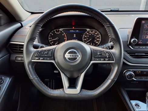 Used 2022 Nissan Altima 2.0 SR image 14