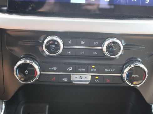 Used 2022 Ford F150 XLT w/ Equipment Group 302A High AWD/4WD image 32