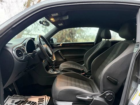 Used 2012 Volkswagen Beetle Turbo image 8