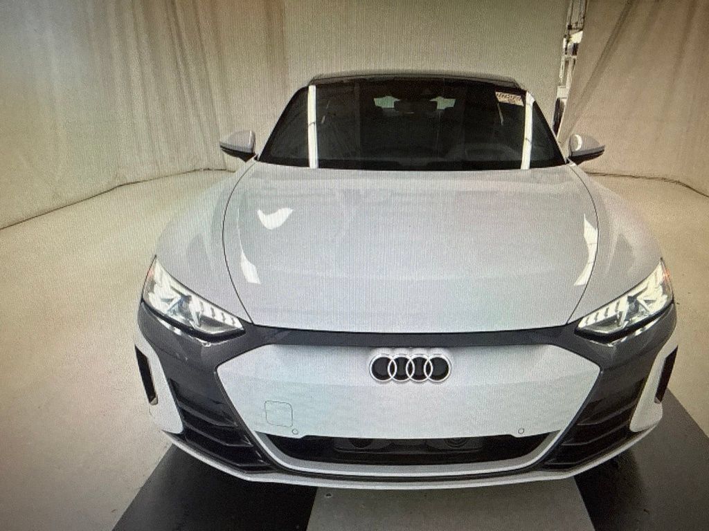 Used 2024 Audi e-tron GT Prestige AWD/4WD image 22