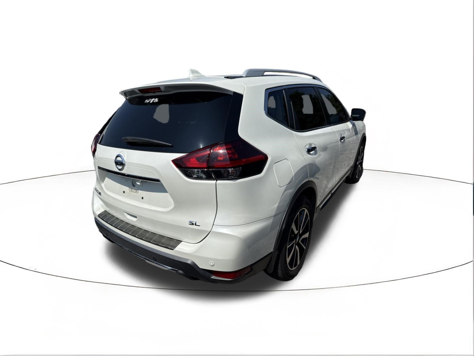 Used 2019 Nissan Rogue SL FWD image 2