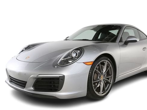 Used 2017 Porsche 911 Carrera RWD image 8